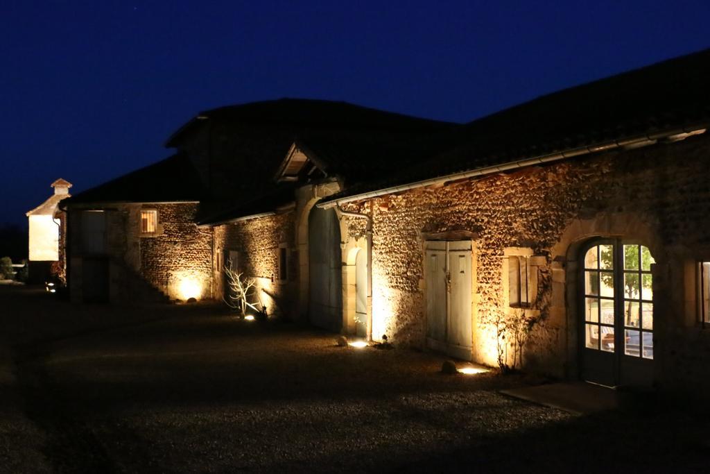 Bed and Breakfast Manoir De Malfarat Charlieu Exterior foto