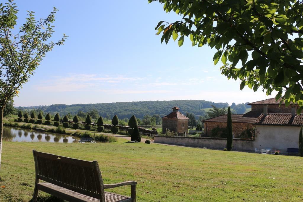 Bed and Breakfast Manoir De Malfarat Charlieu Exterior foto