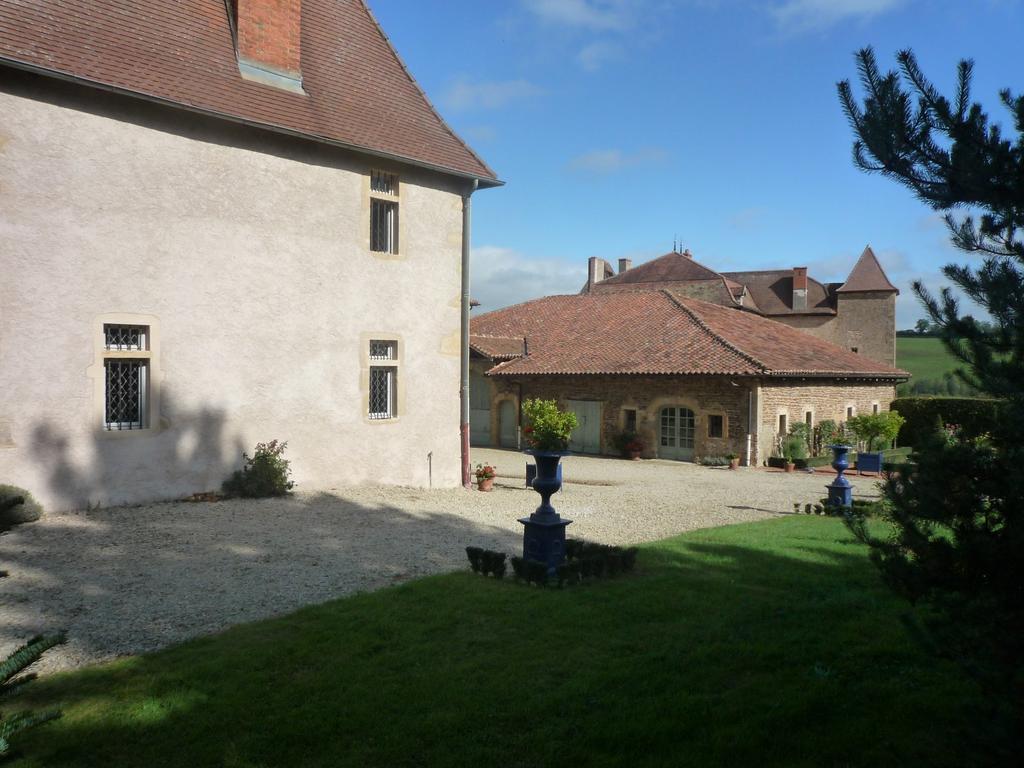 Bed and Breakfast Manoir De Malfarat Charlieu Exterior foto