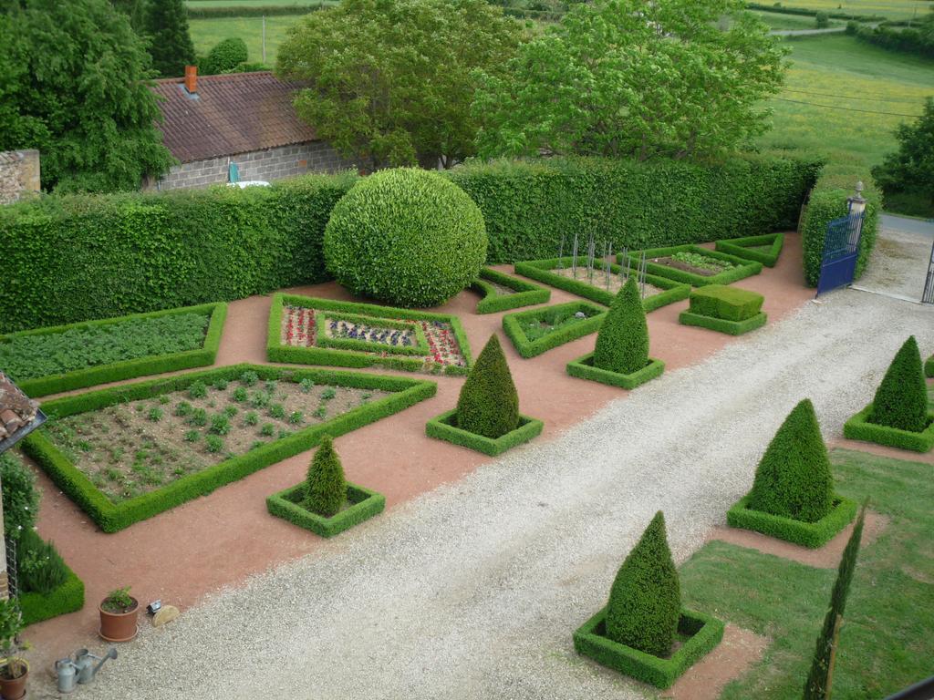 Bed and Breakfast Manoir De Malfarat Charlieu Exterior foto